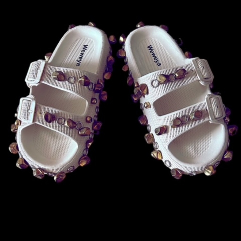 Custom “Moon Rock” Comfty Sandals - Picture 12 of 12